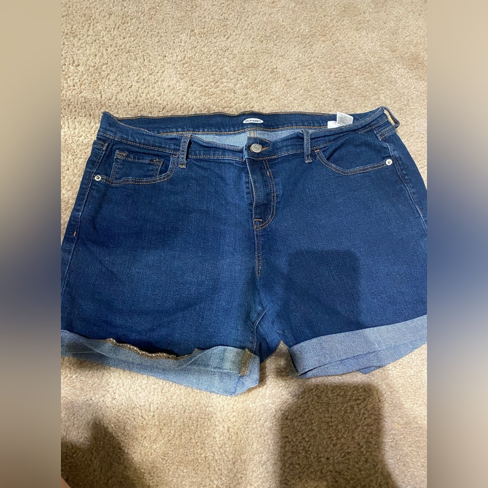 Old Navy shorts size 14